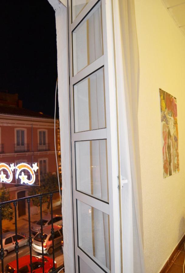 Acogedor Apartamento En Malaga Centro Ngoại thất bức ảnh